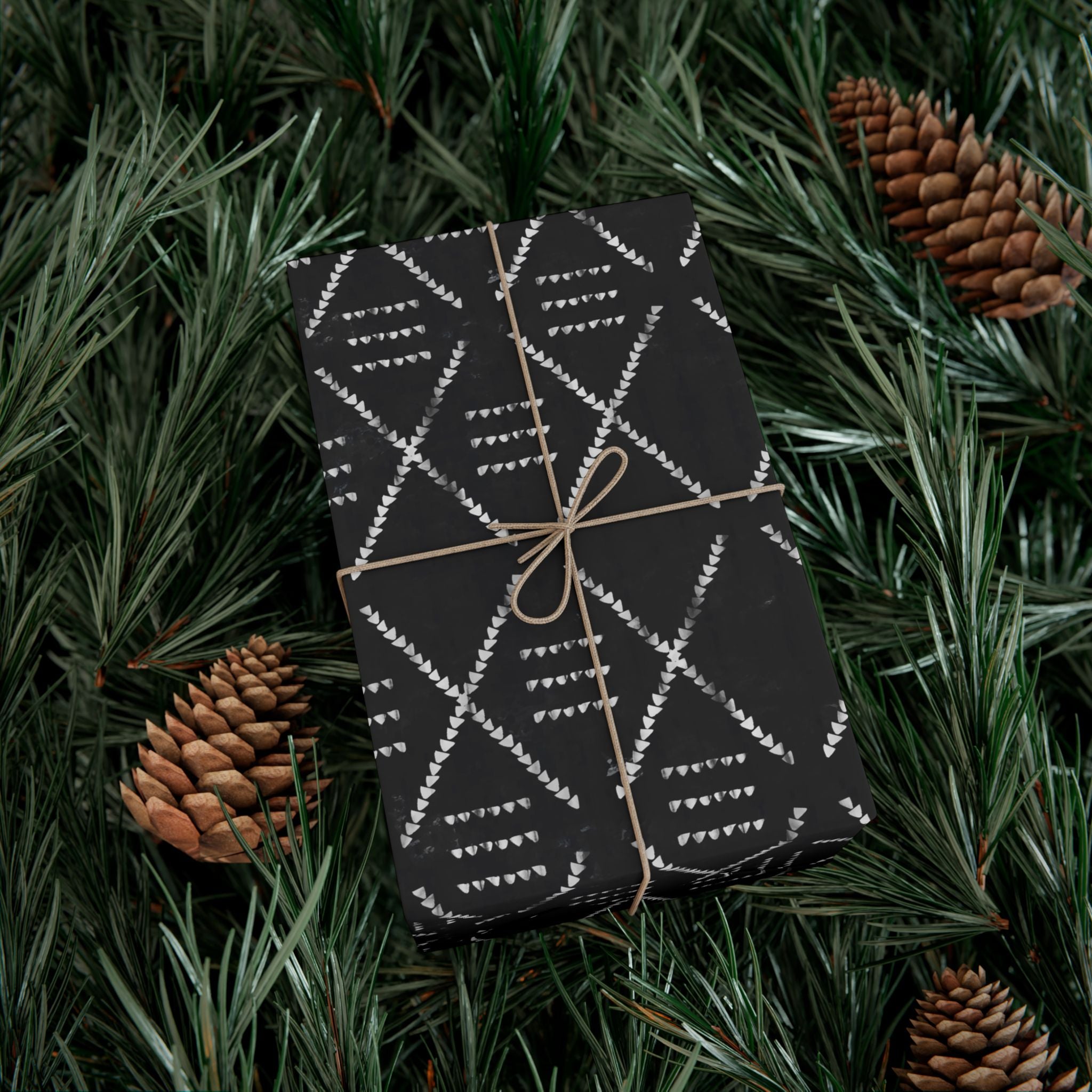 Black Mudcloth Pattern Gift Wrap Paper – Tribal Geometric Wrapping Sheets for Gifts